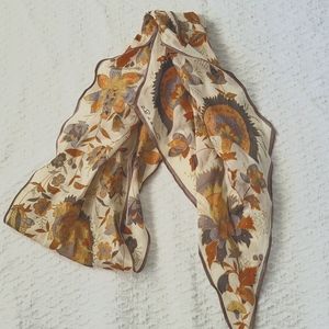 Oscar de le Renta scarf